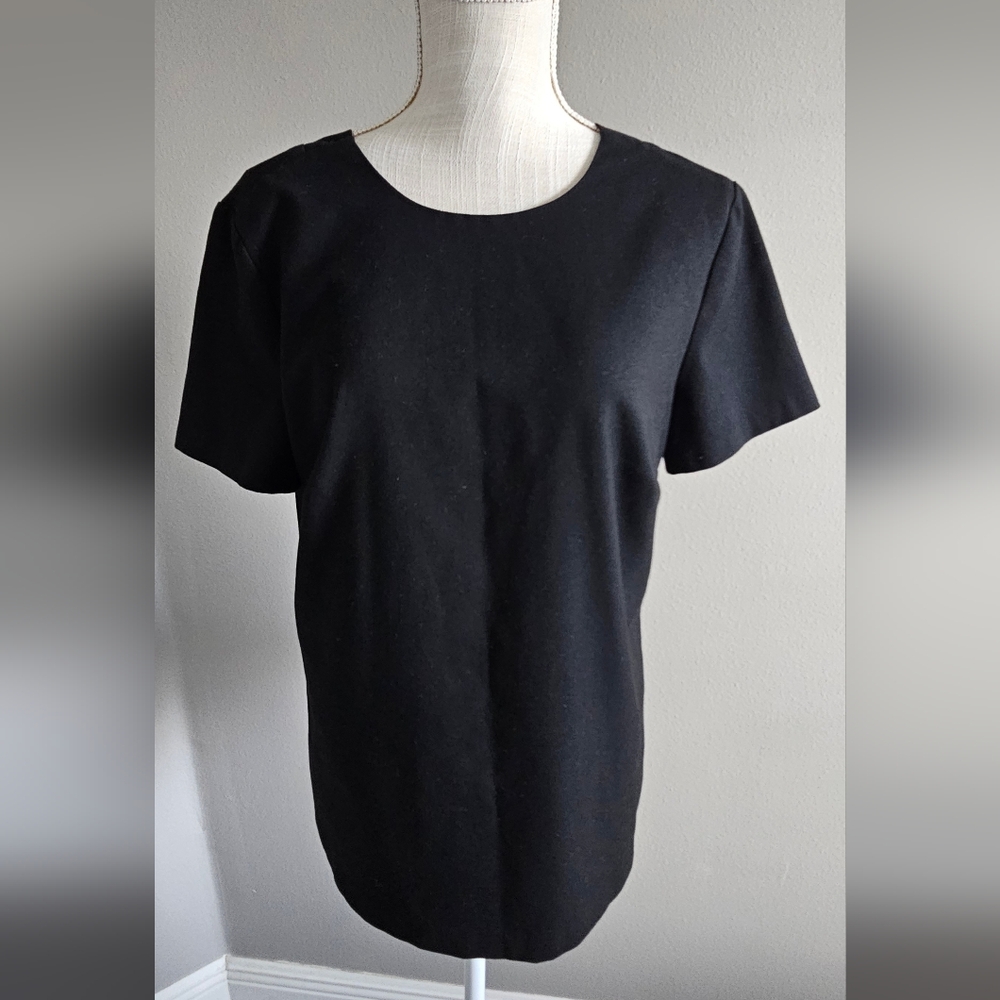 Banana Republic Black Short Sleeve Tee